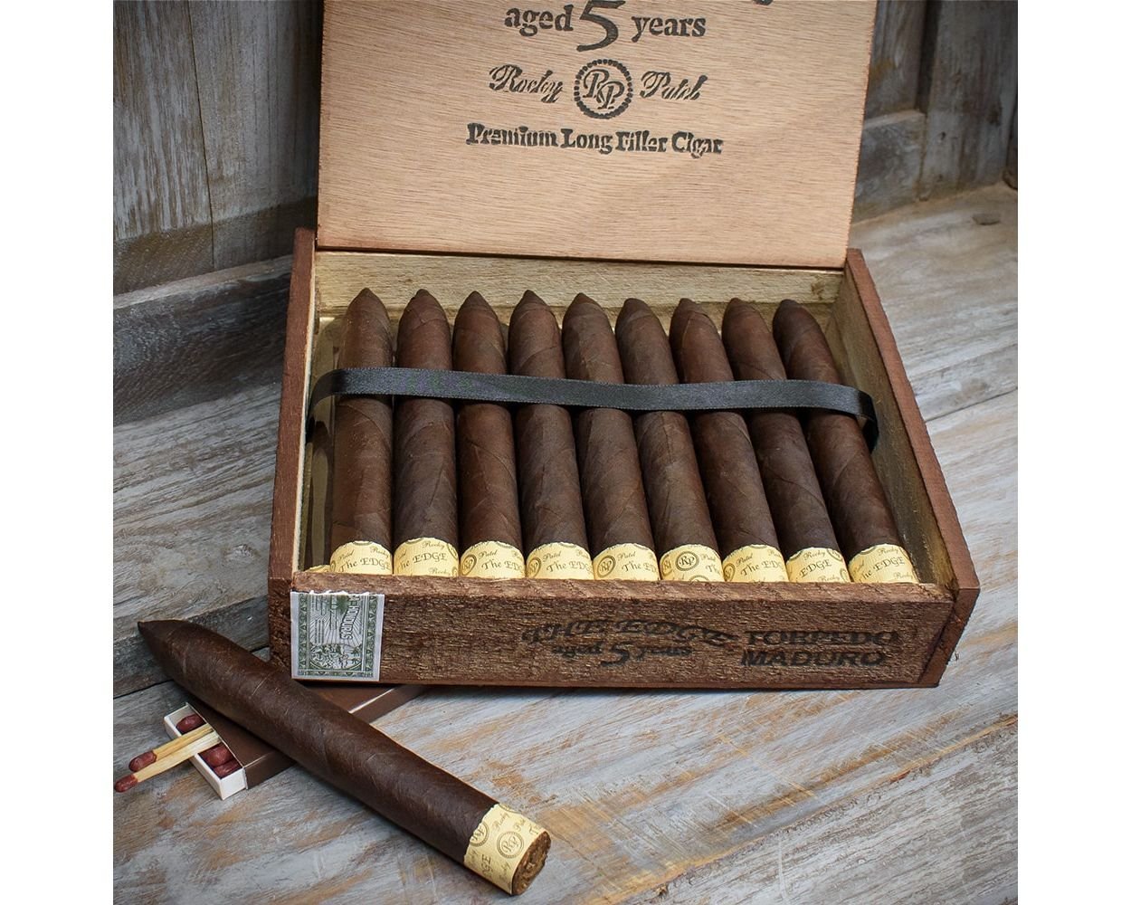the-edge-aged-5-years-torpedo-maduro-box-min_2-1.jpg The Edge Maduro Torpedo Cigars – Box of 20